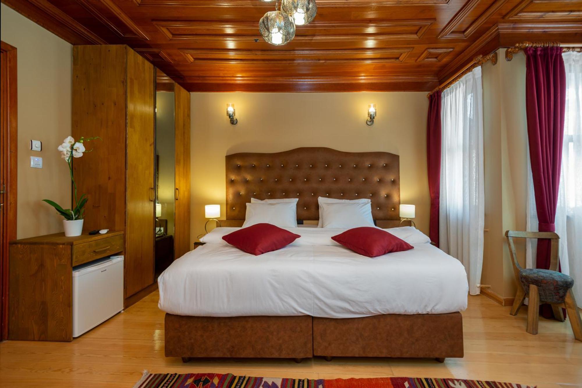 Wonder Wood Hotel อิสตันบูล ภายนอก รูปภาพ